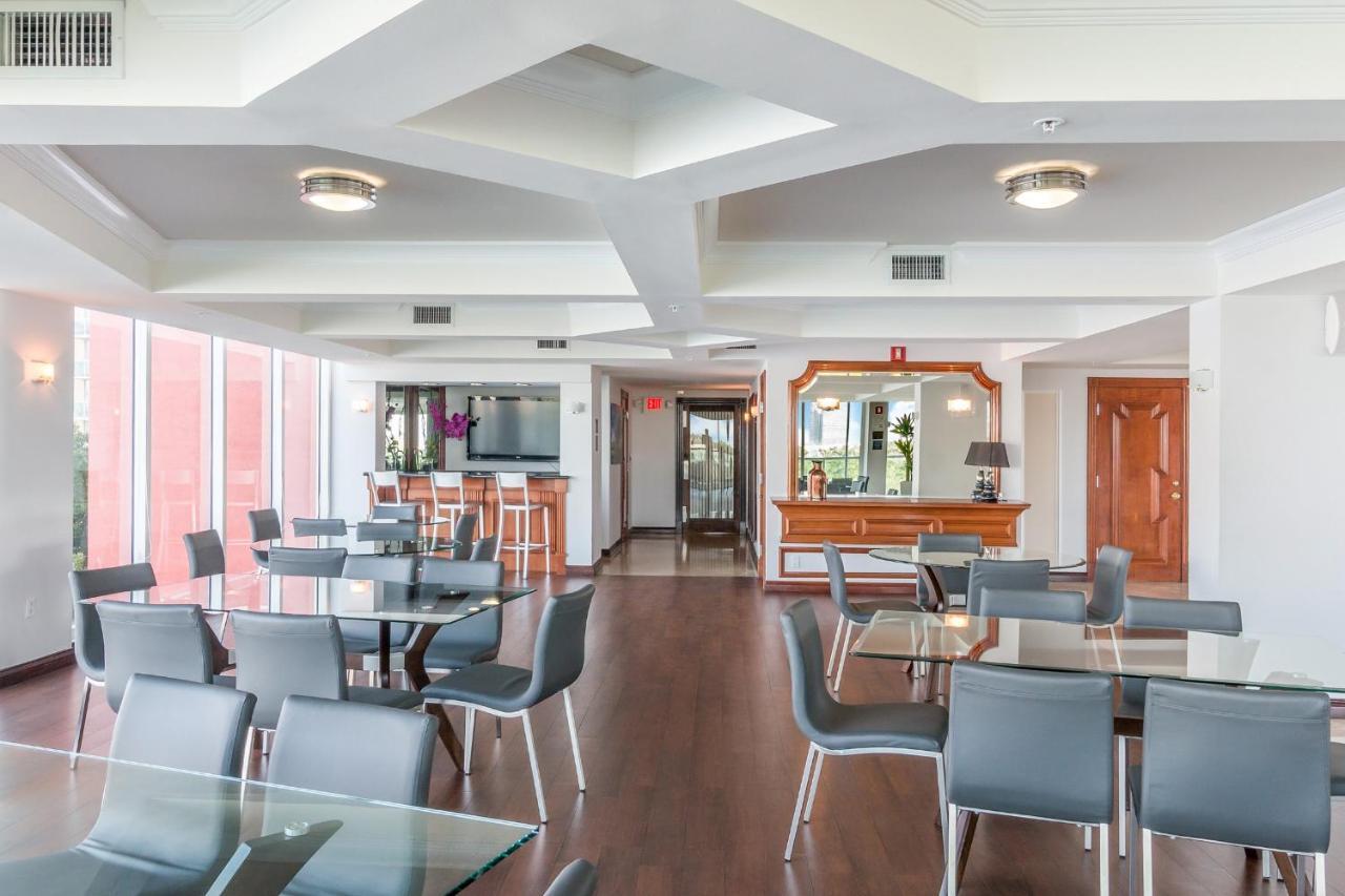 Global Luxury Suites In Sunny Isles Doral Bilik gambar